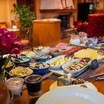 Otel Tematin 3*