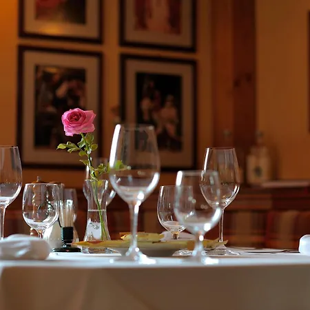 Hotel Tematin Piest'any