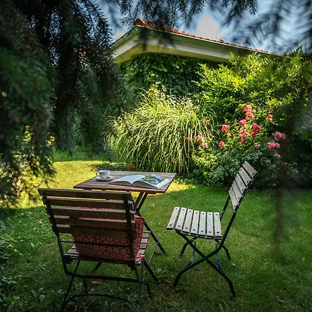 Tematin Hotel Piest'any