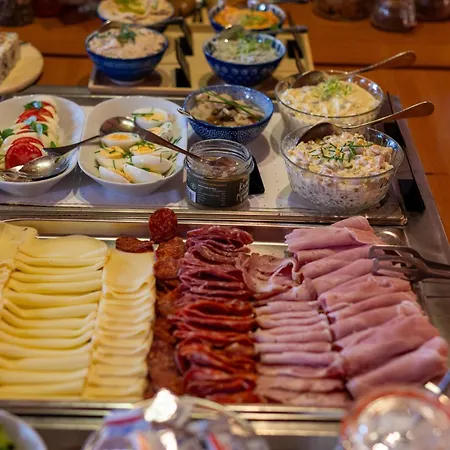 Hotel Tematin 3*